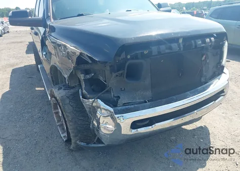 2018 Ram 2500 Tradesman 4X4 6'4 Box z USA, uszkodzony, nr VIN 3C6UR5CL4JG316175